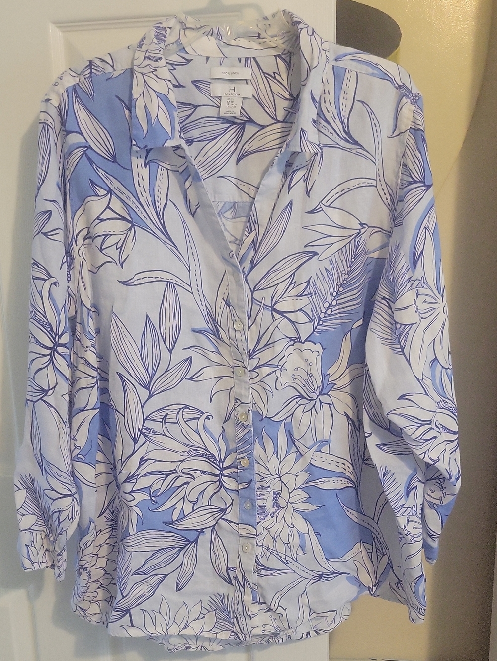 Halston Sz3X 100% Linen Heritage Blue and White Floral Button-Down Shirt